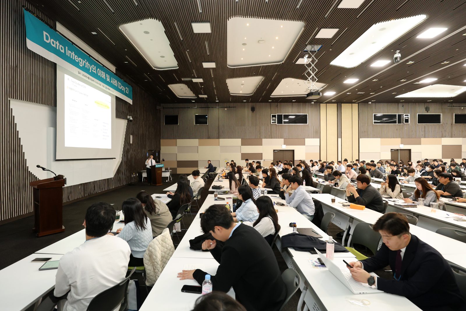 Update for DI 2024 현장 사진 12