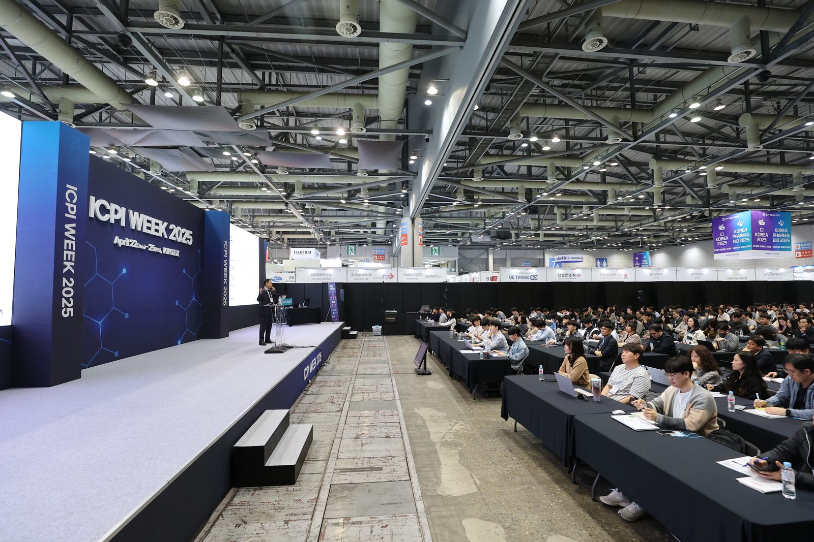 Update for DI 2025 현장 사진 12